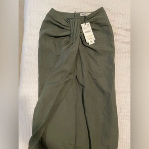 Zara midi green skirt